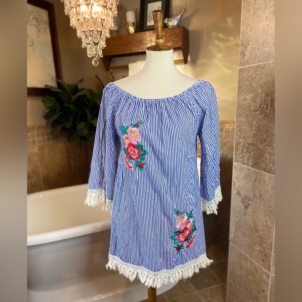 Velzera off shoulder blue and white floral embroidered dress medium